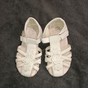 Wonder Nation White Kids Sandals with Floral Design